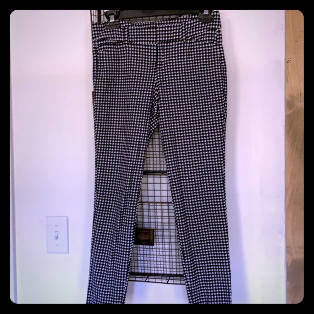 Old Navy Pixie Cropped Slacks